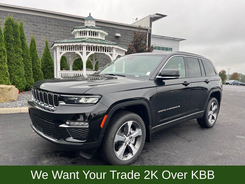 new 2025 Jeep Grand Cherokee car, priced at $44,276