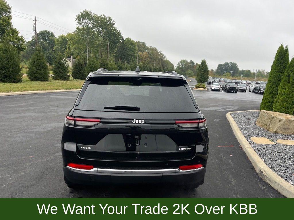 new 2025 Jeep Grand Cherokee car, priced at $44,276