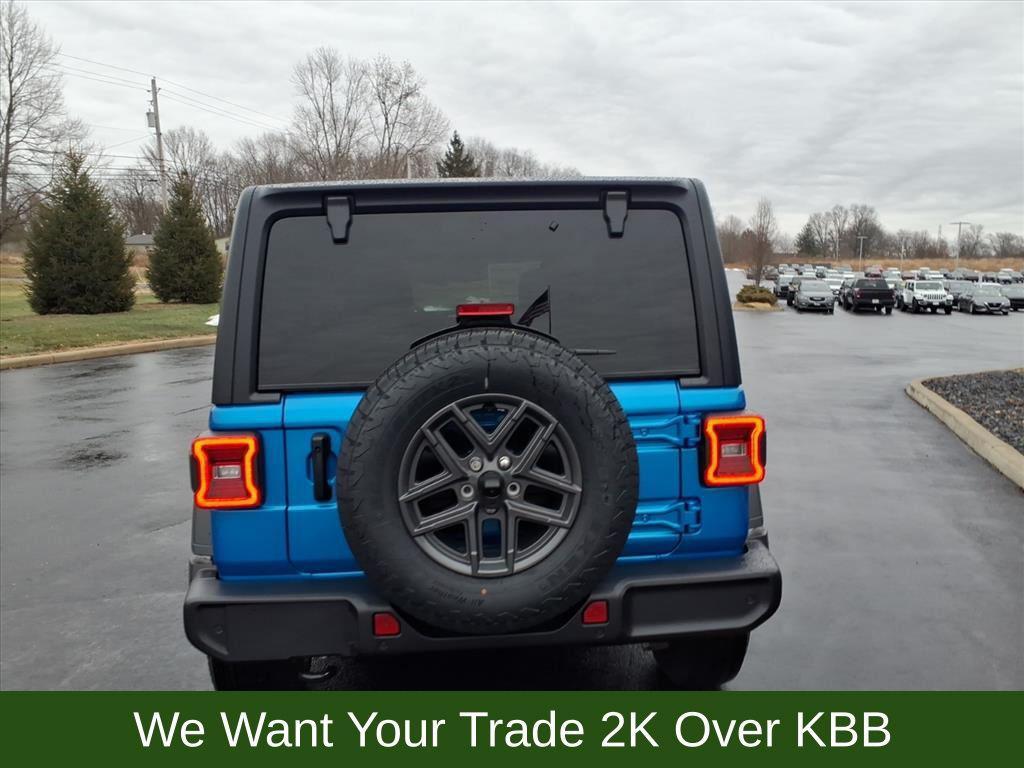 new 2026 Jeep Wrangler car, priced at $47,021