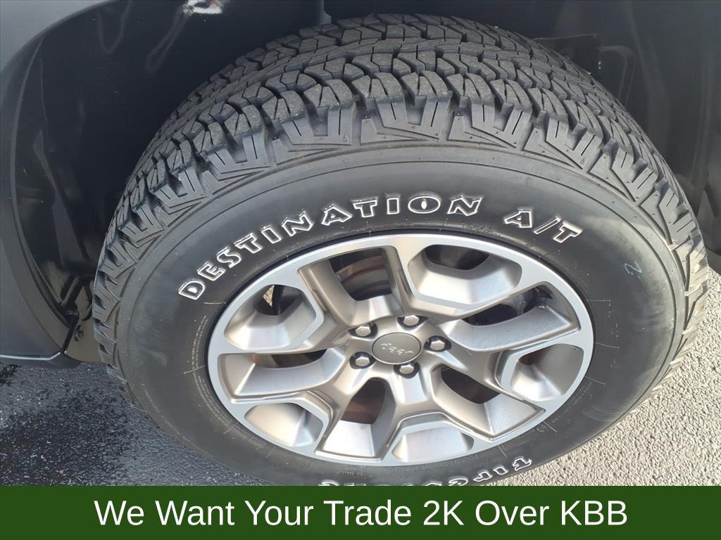 used 2022 Jeep Cherokee car, priced at $27,350