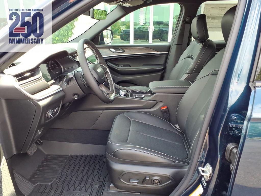 new 2026 Jeep Grand Cherokee car, priced at $49,374