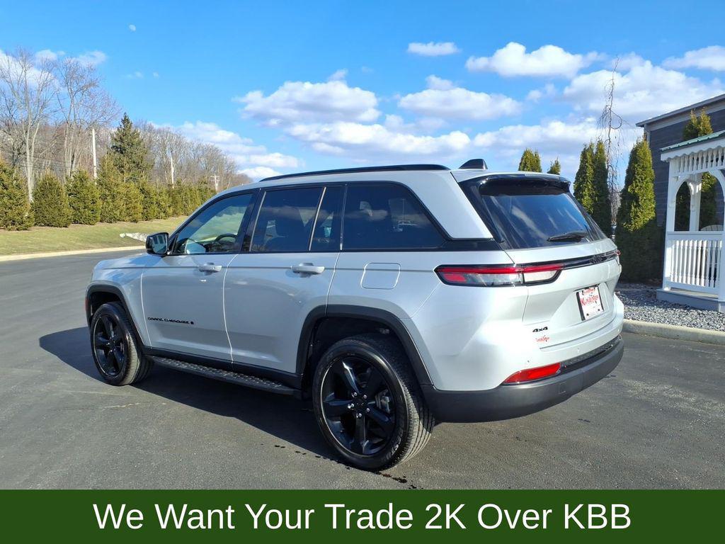 used 2024 Jeep Grand Cherokee car, priced at $38,062