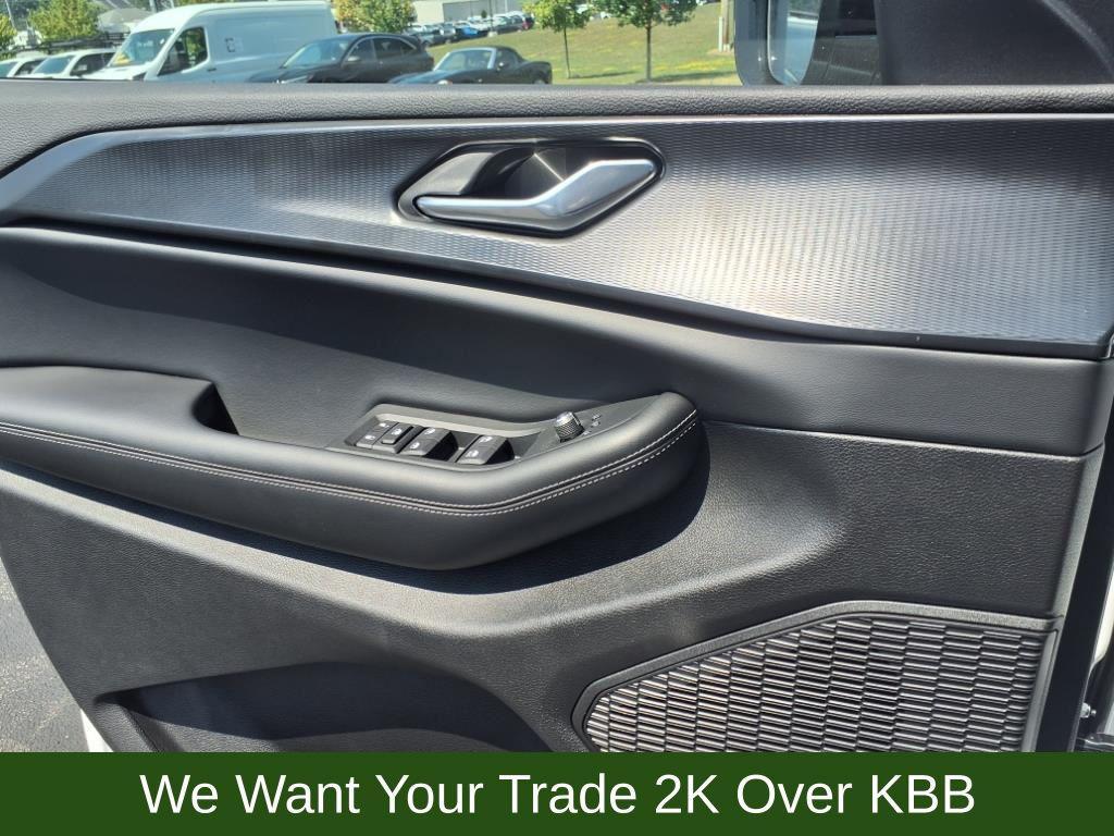 new 2025 Jeep Grand Cherokee car, priced at $35,786