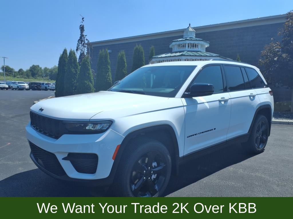 new 2025 Jeep Grand Cherokee car, priced at $35,786