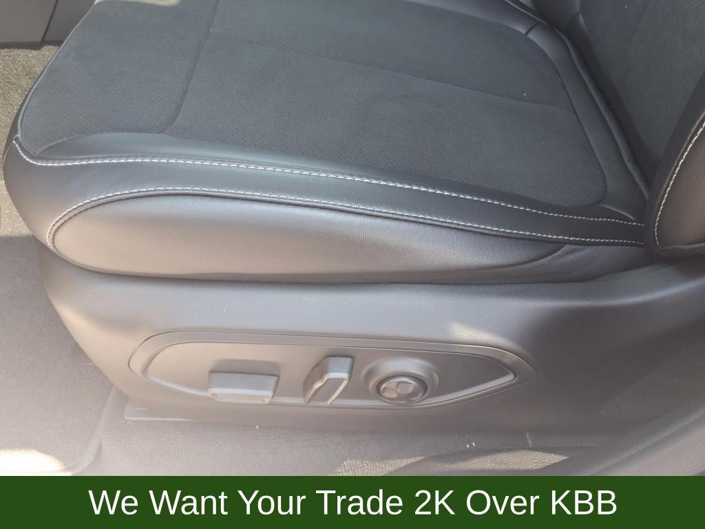 new 2025 Jeep Grand Cherokee car, priced at $35,786