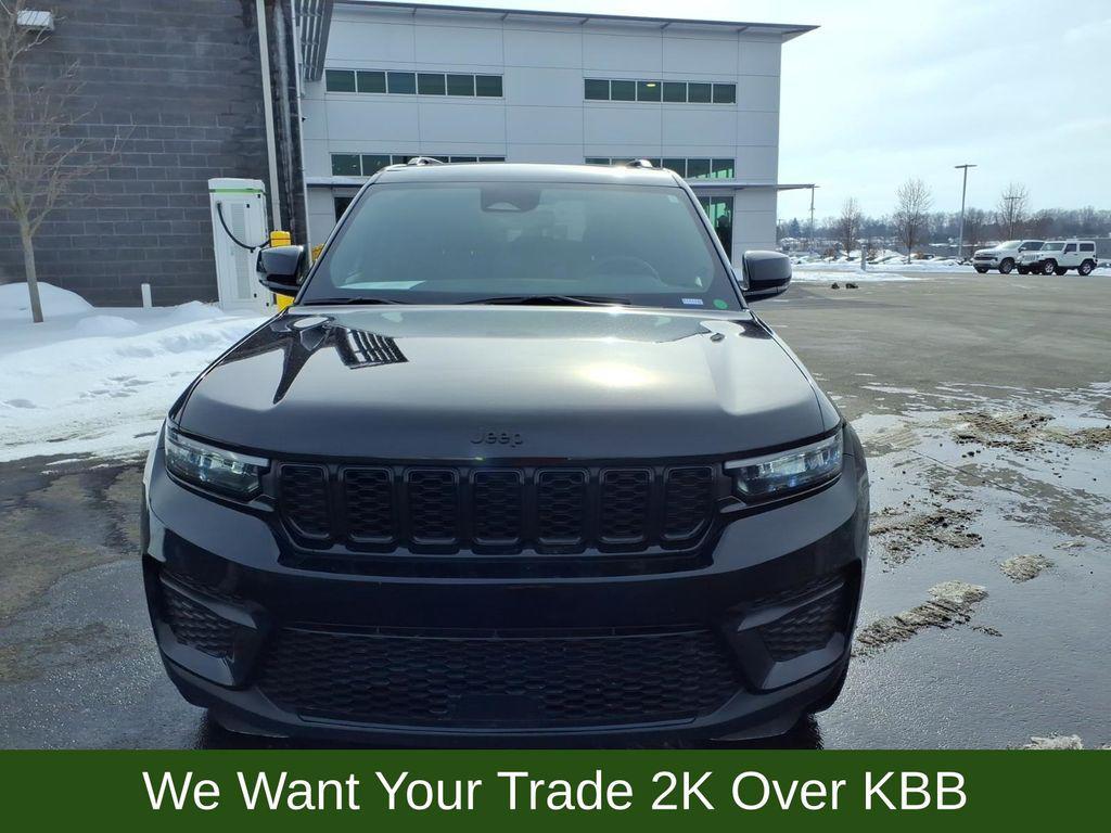 used 2024 Jeep Grand Cherokee car, priced at $44,888