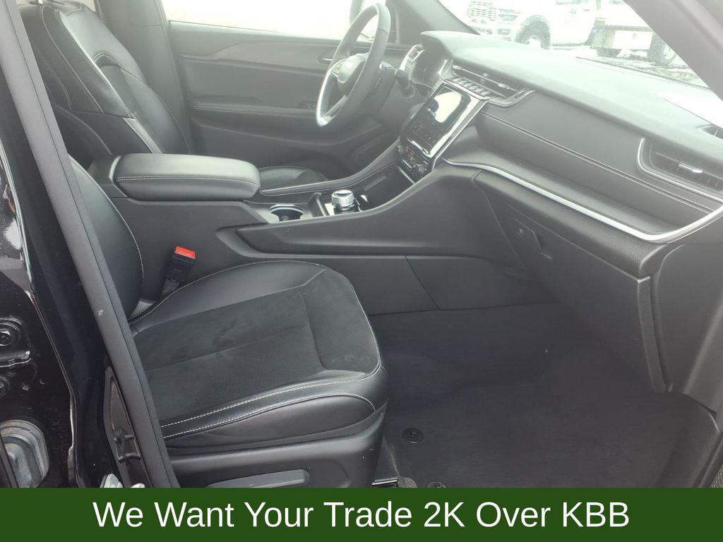 used 2024 Jeep Grand Cherokee car, priced at $44,888