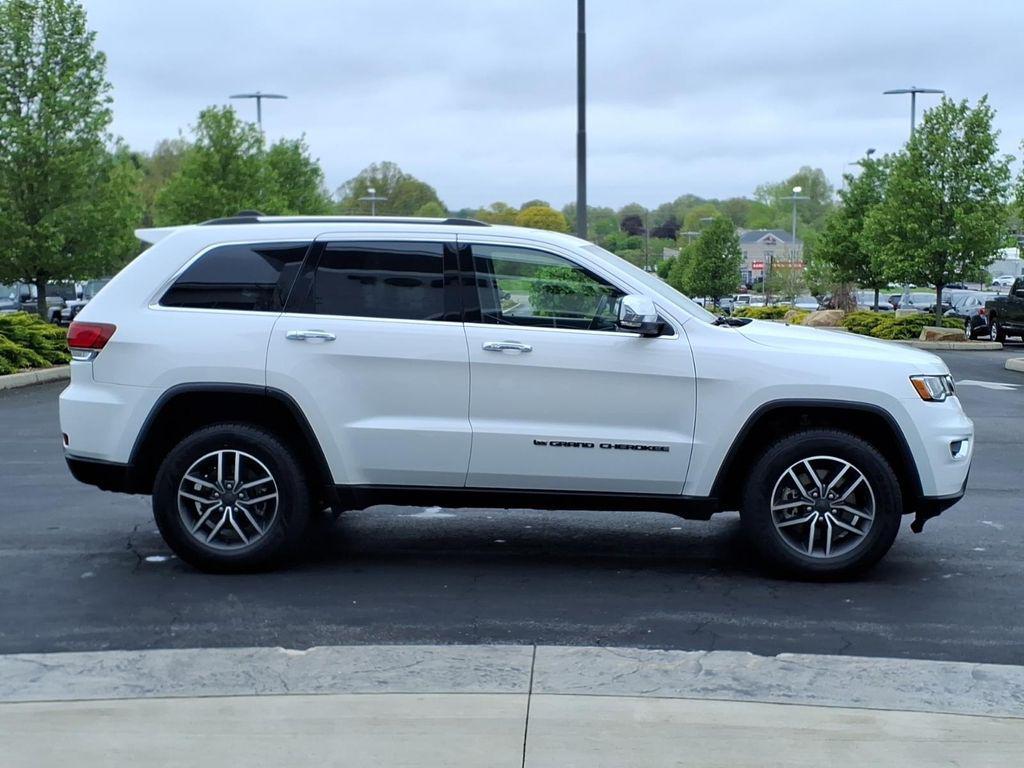 used 2022 Jeep Grand Cherokee car, priced at $28,821