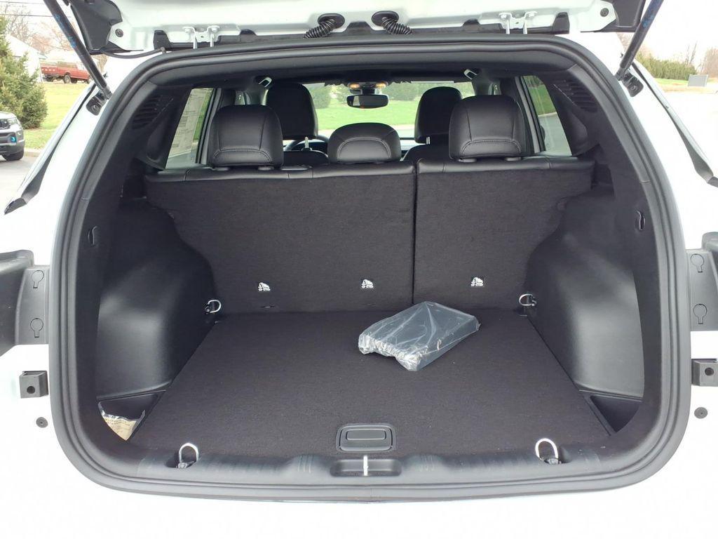 new 2026 Jeep Compass car, priced at $27,759