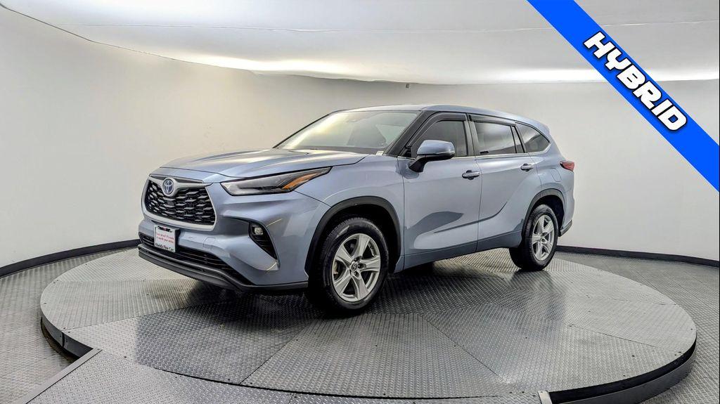 used 2023 Toyota Highlander Hybrid car, priced at $25,999