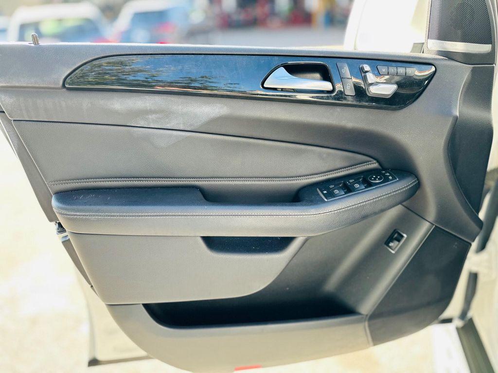 used 2019 Mercedes-Benz GLE 400 car, priced at $18,899