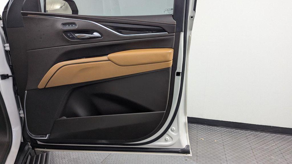 used 2021 Cadillac Escalade ESV car, priced at $46,999