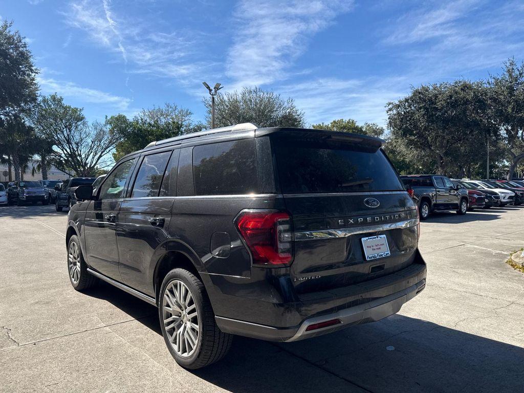 used 2024 Ford Expedition car, priced at $42,499