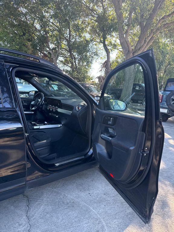 used 2023 Mercedes-Benz GLB 250 car, priced at $24,299