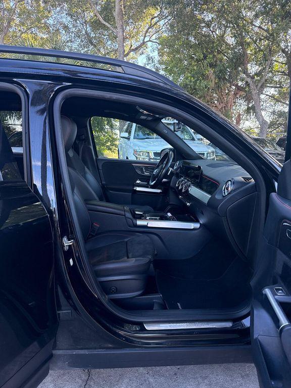 used 2023 Mercedes-Benz GLB 250 car, priced at $24,299