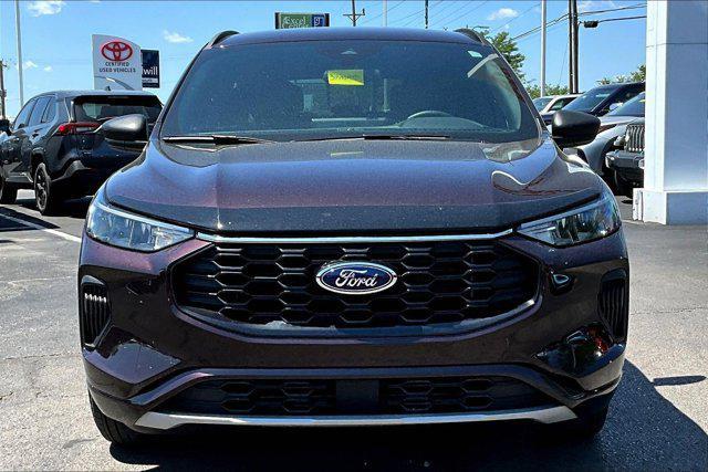 used 2023 Ford Escape car, priced at $21,637