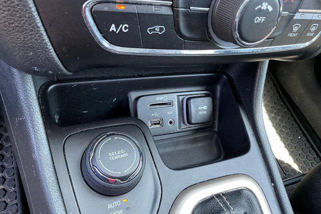 used 2015 Jeep Cherokee car, priced at $8,980