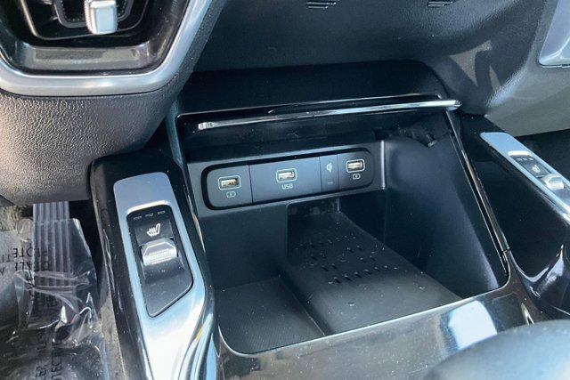 used 2022 Kia Sorento car, priced at $27,800