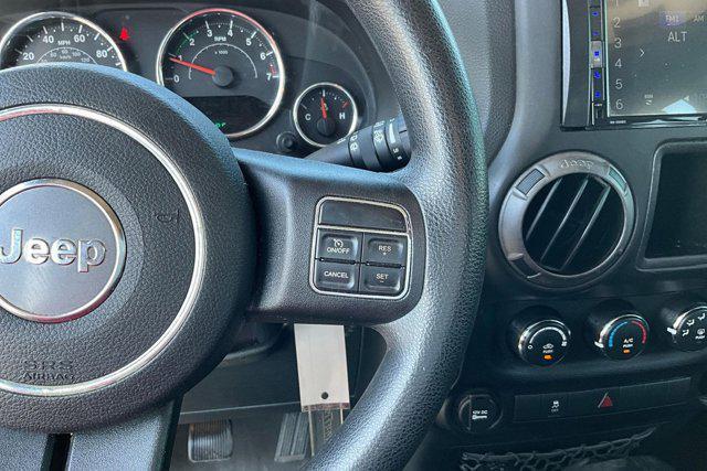 used 2015 Jeep Wrangler Unlimited car, priced at $15,876