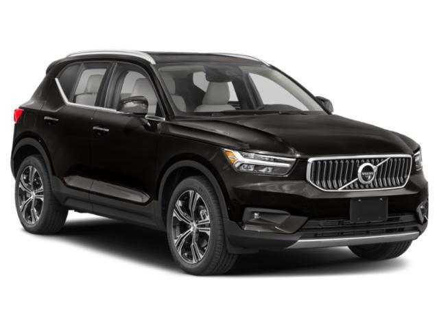used 2022 Volvo XC40 car, priced at $15,374