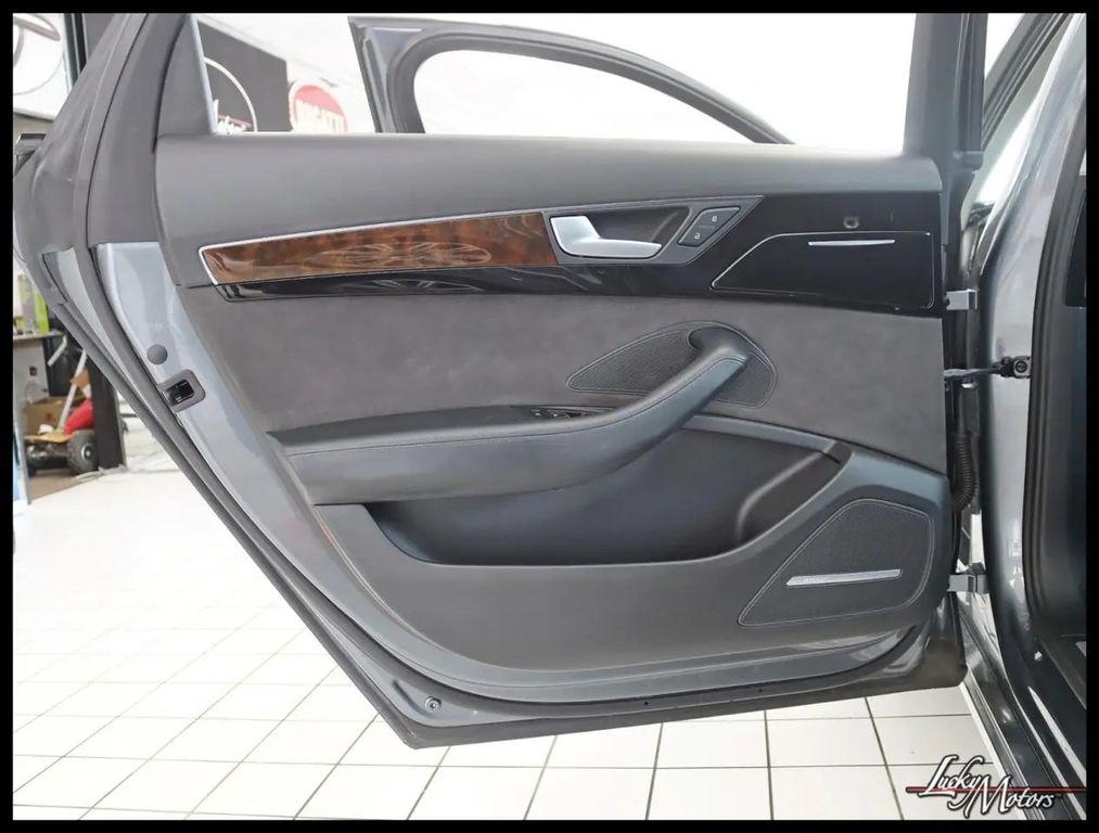 2015 Daytona Gray Pearl Effect Audi A8