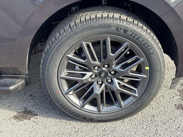 new 2026 Ford Expedition car, priced at $81,915