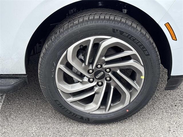 new 2026 Lincoln Navigator car, priced at $96,495