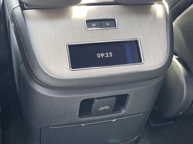 new 2025 Lincoln Navigator car, priced at $107,135