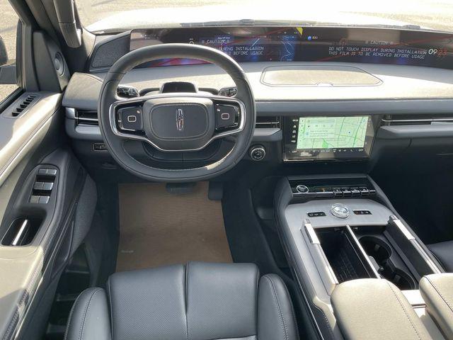 new 2025 Lincoln Navigator car, priced at $107,135