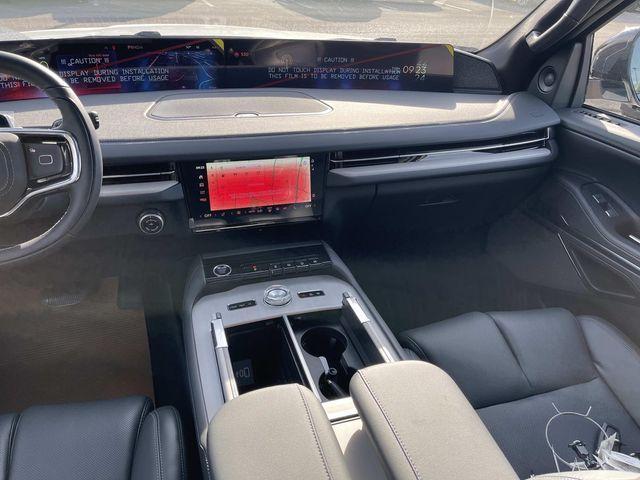 new 2025 Lincoln Navigator car, priced at $107,135