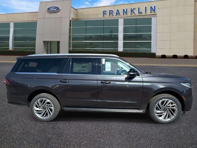 new 2026 Lincoln Navigator car, priced at $98,745