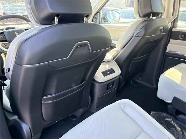 new 2026 Lincoln Navigator car, priced at $98,745