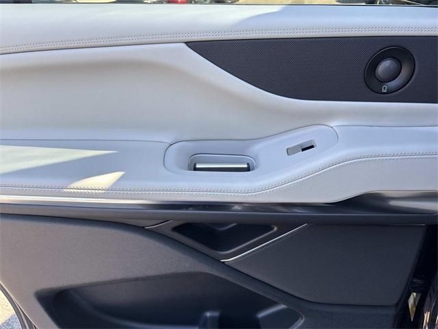 new 2026 Lincoln Navigator car, priced at $98,745