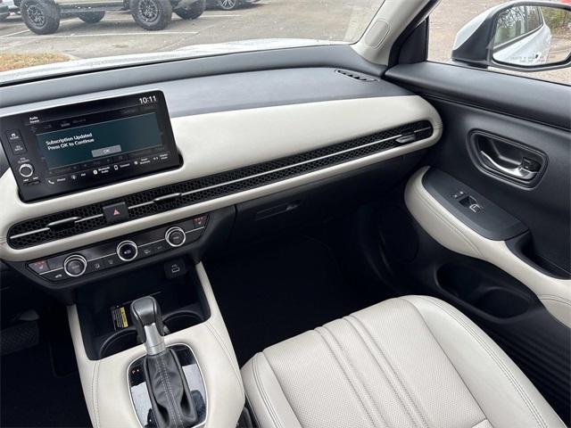 used 2025 Honda HR-V car, priced at $27,900