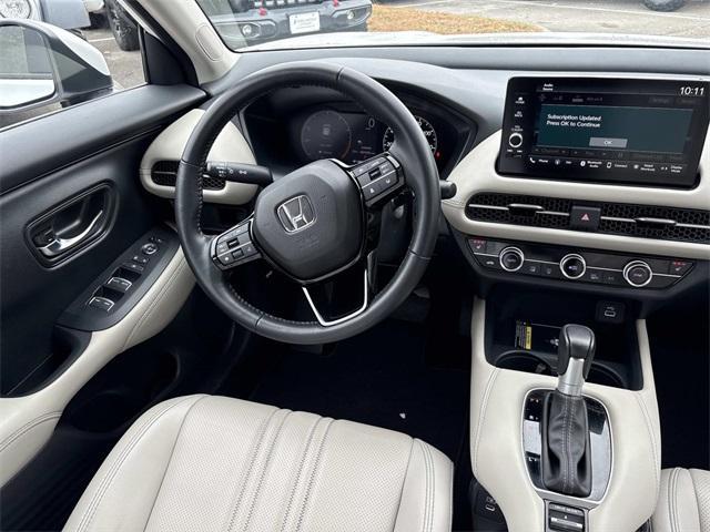 used 2025 Honda HR-V car, priced at $27,900