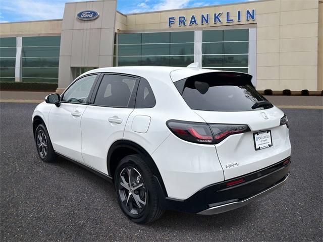used 2025 Honda HR-V car, priced at $27,900