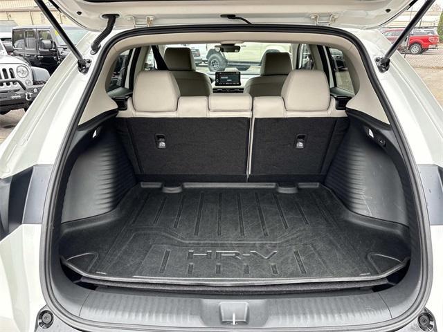 used 2025 Honda HR-V car, priced at $27,900