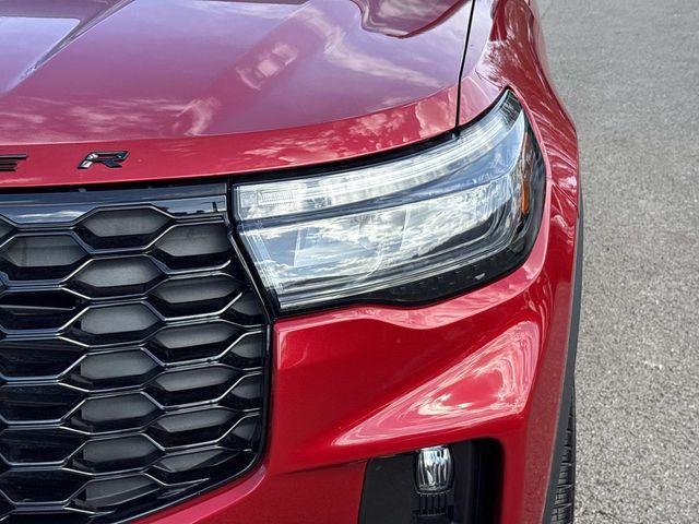 used 2025 Ford Explorer car, priced at $42,000