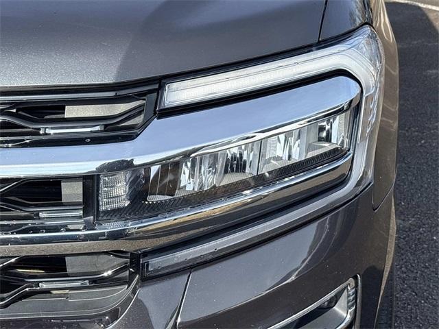 used 2024 Ford Expedition car, priced at $48,900