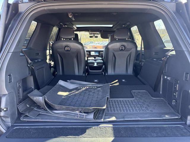 new 2025 Lincoln Navigator car, priced at $110,570