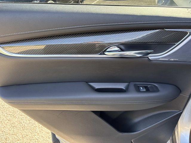 used 2020 Cadillac XT6 car, priced at $29,000