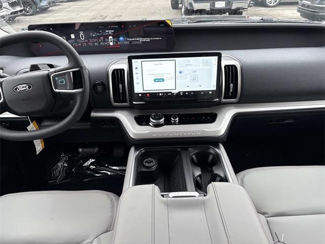 new 2025 Ford Expedition Max car, priced at $75,995