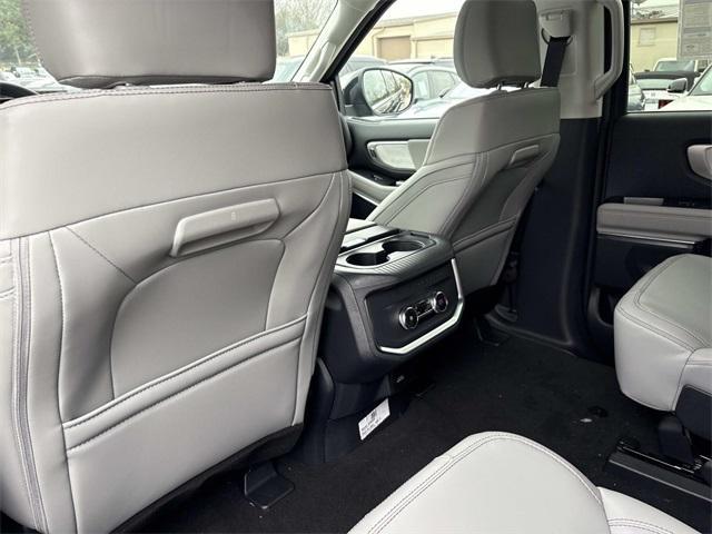 new 2025 Ford Expedition Max car, priced at $75,995