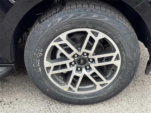 new 2025 Ford Expedition Max car, priced at $75,995