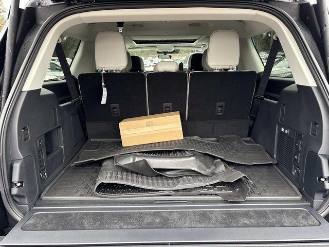 new 2025 Lincoln Navigator L car, priced at $106,520