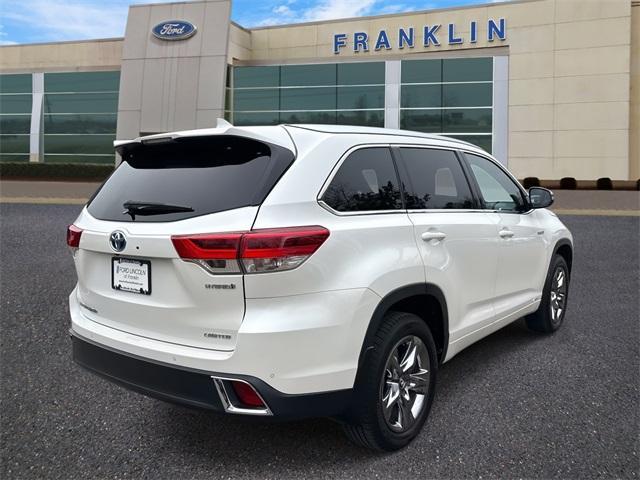 used 2019 Toyota Highlander Hybrid car, priced at $24,200
