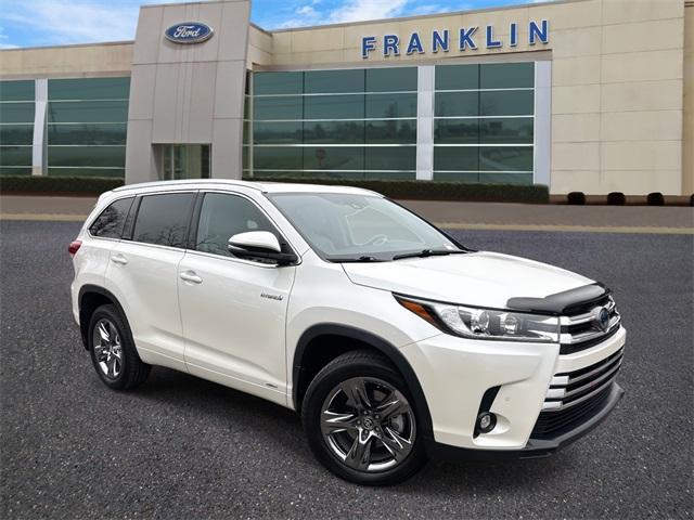 used 2019 Toyota Highlander Hybrid car, priced at $24,200