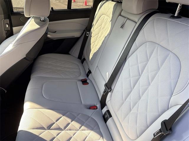 used 2023 BMW X5 car, priced at $38,900