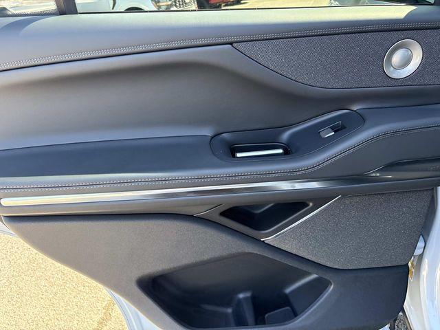 new 2025 Lincoln Navigator car, priced at $110,480