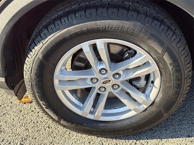 used 2022 Ford Explorer car, priced at $28,000